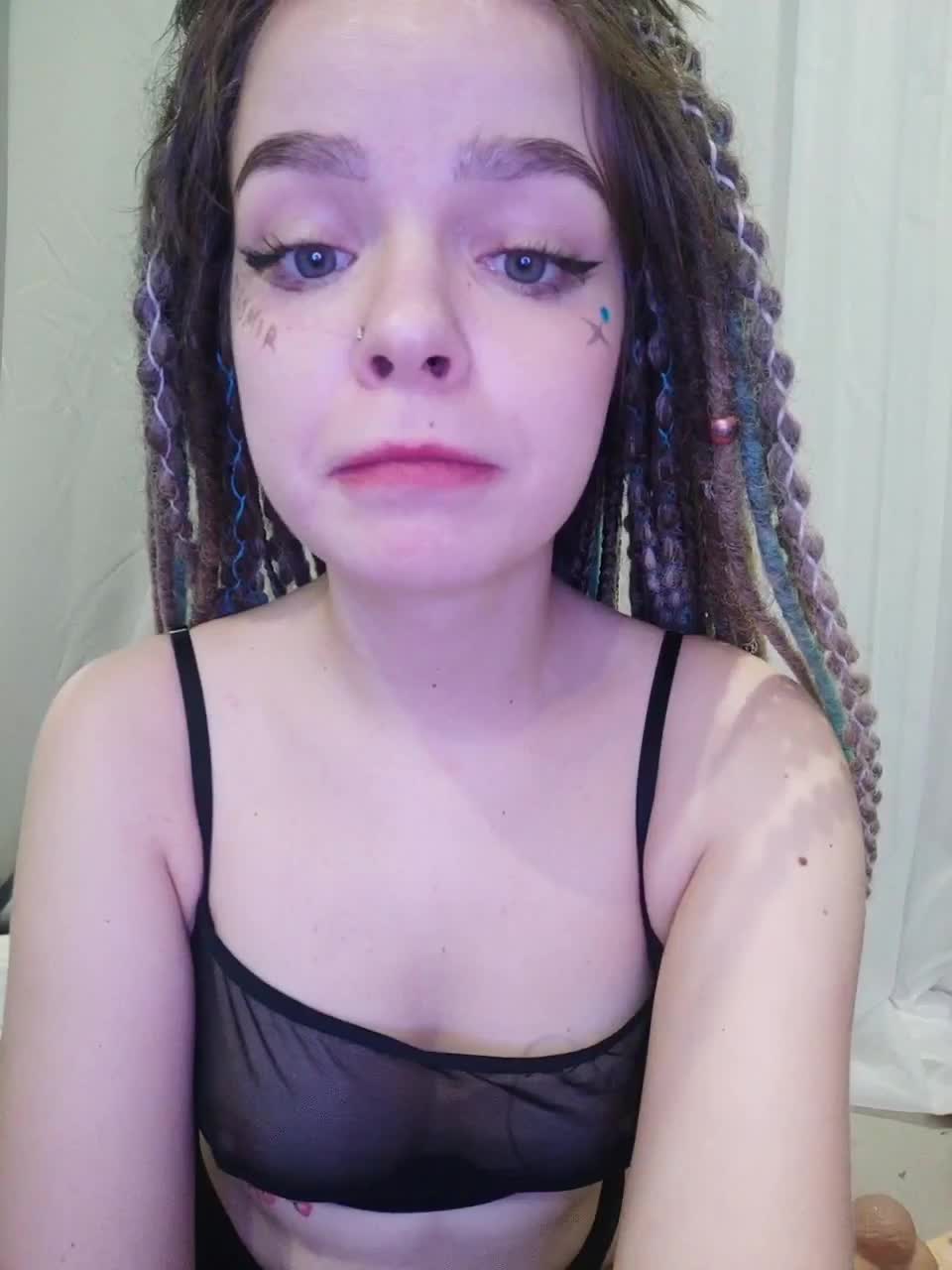 View or download file diprincess on 2023-01-07 from bongacams