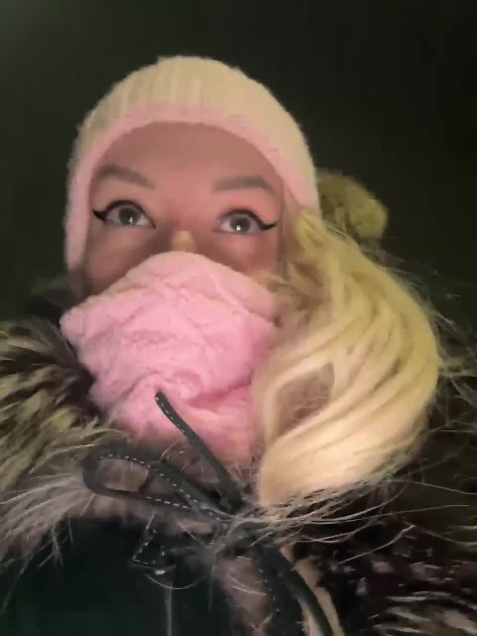 View or download file goldpussy69 on 2023-01-08 from bongacams