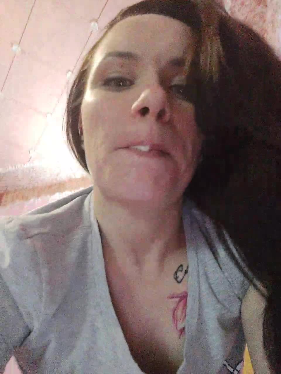 View or download file alex69alsu on 2023-01-10 from bongacams