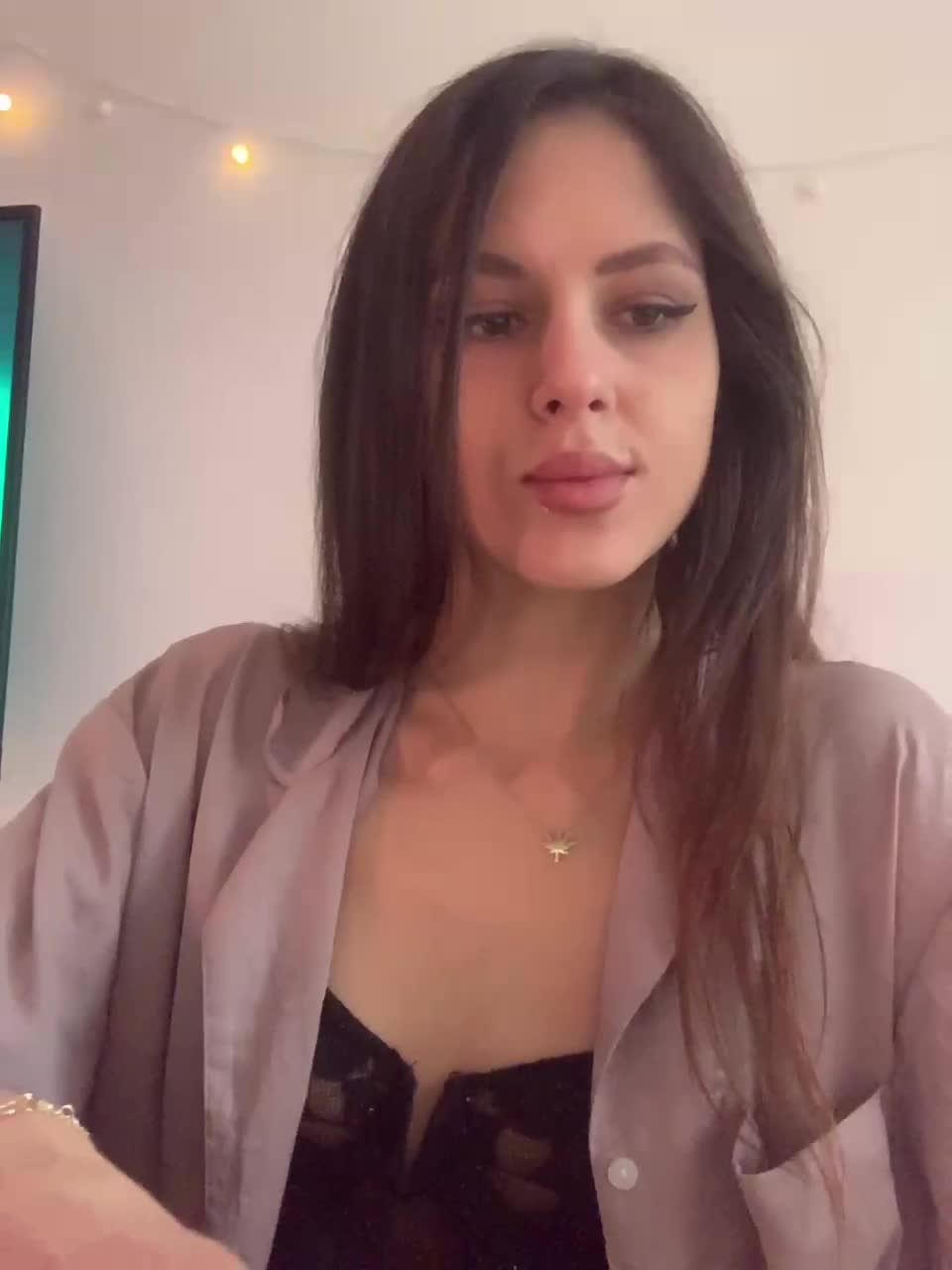 View or download file shawty420 on 2023-01-10 from bongacams