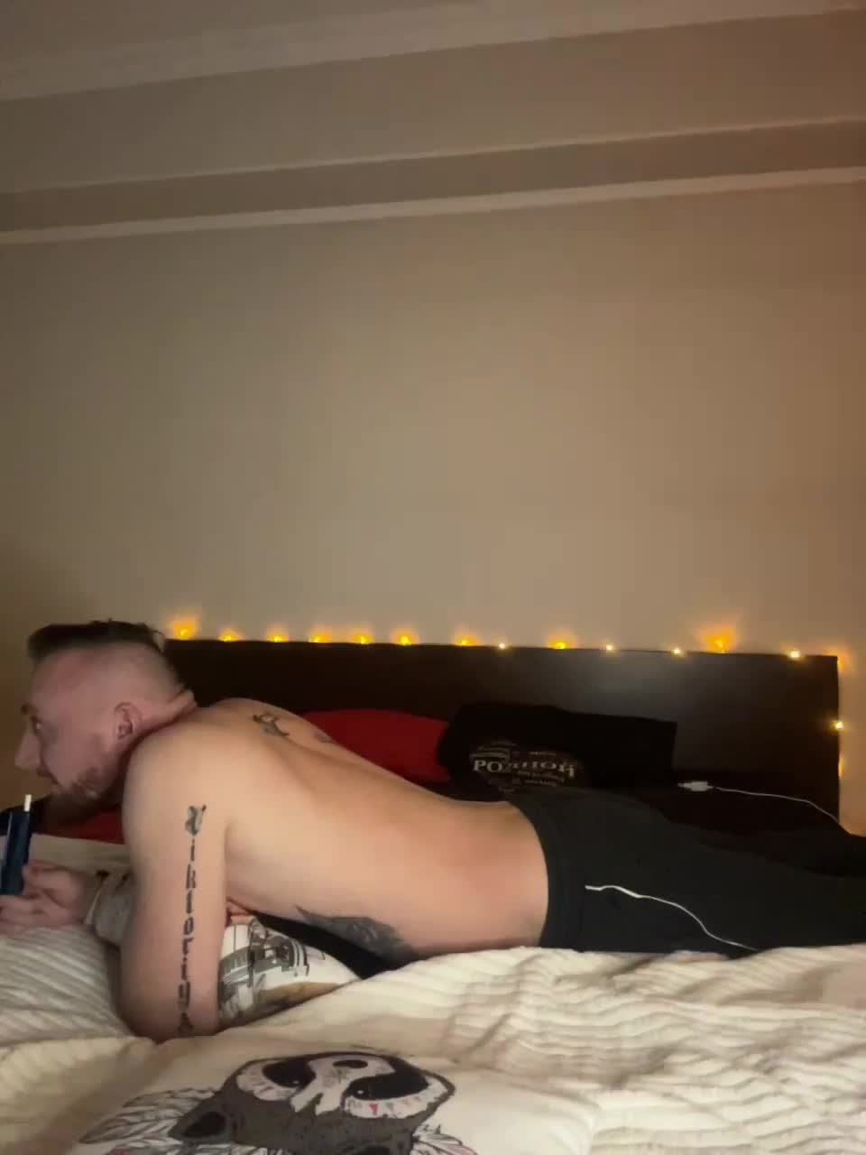 View or download file vik1one1 on 2023-01-10 from bongacams