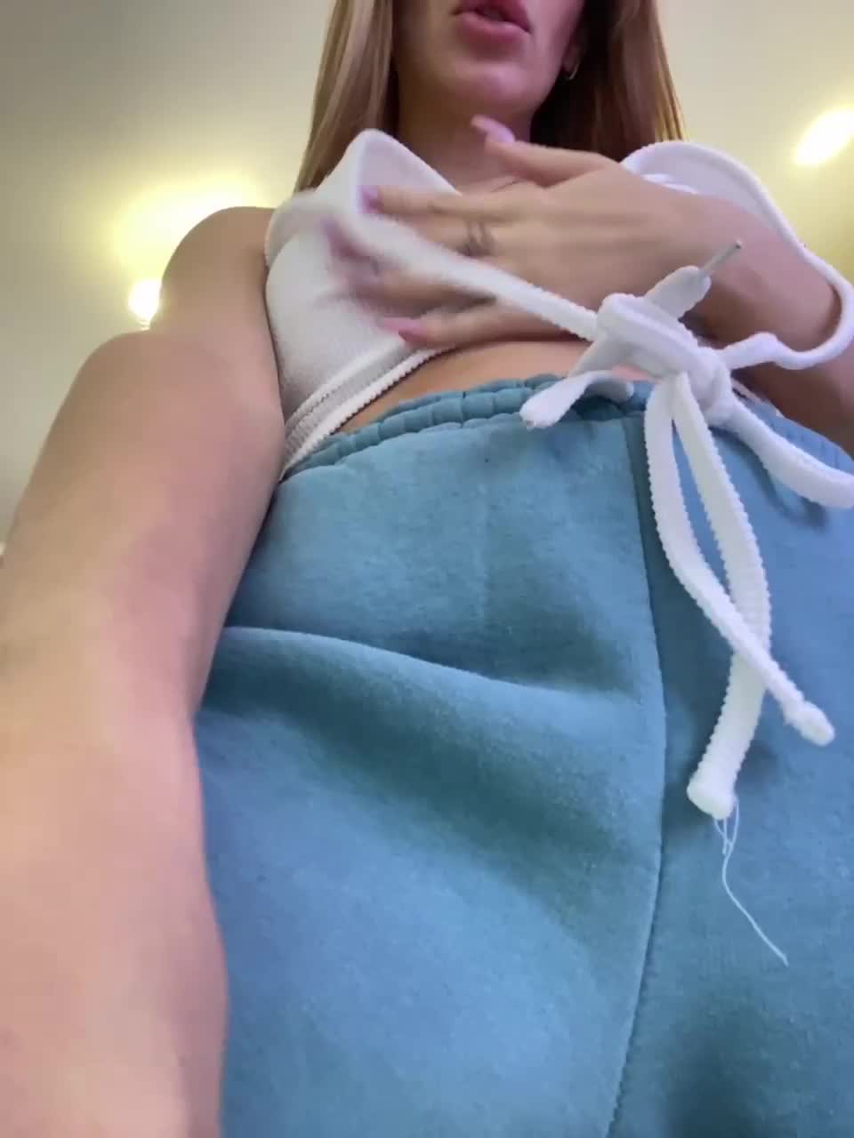 View or download file izidi on 2023-01-11 from bongacams