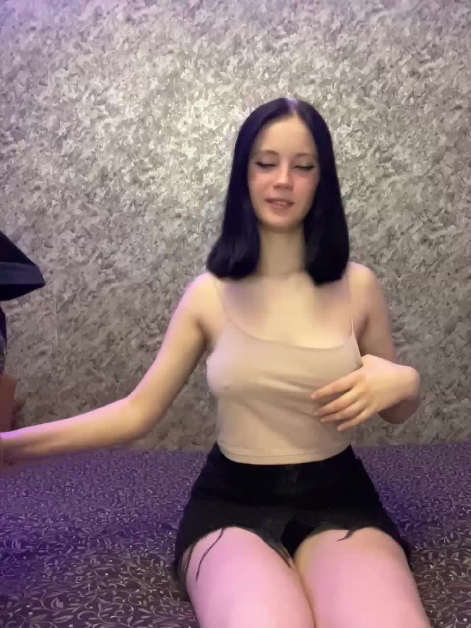 View or download file asunayri on 2023-01-13 from bongacams