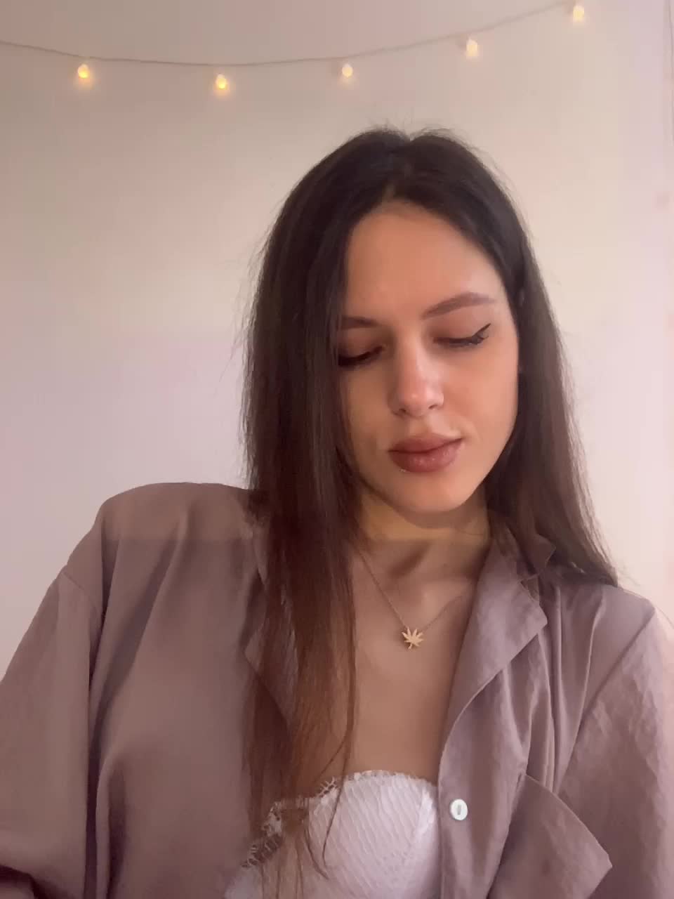 View or download file shawty420 on 2023-01-14 from bongacams