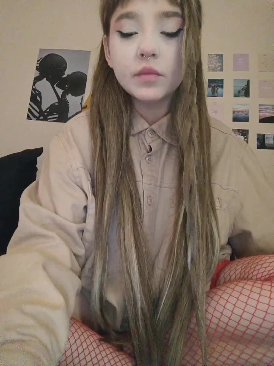 View or download file littledelora on 2023-01-15 from bongacams