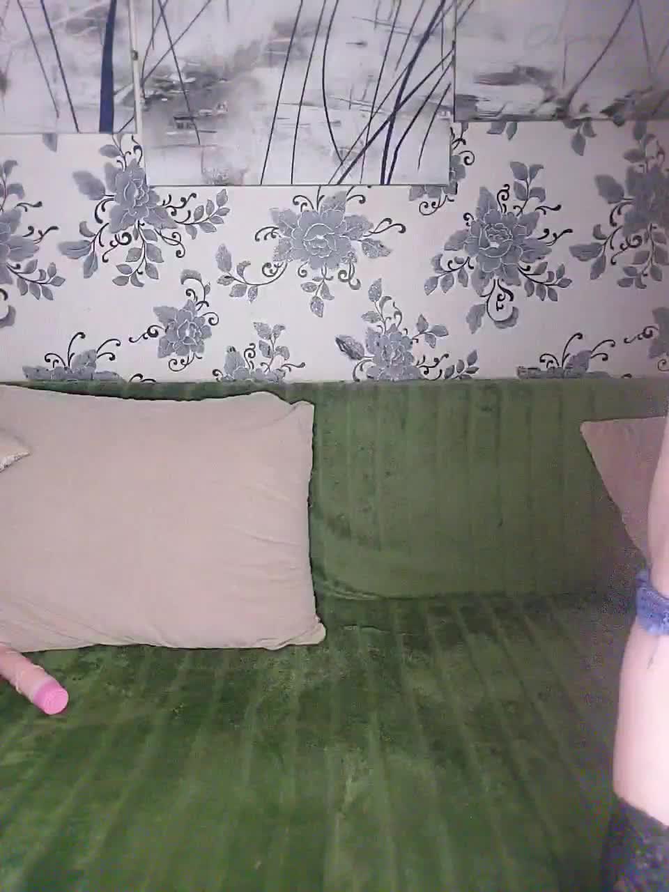 View or download file milli1983 on 2023-01-15 from bongacams