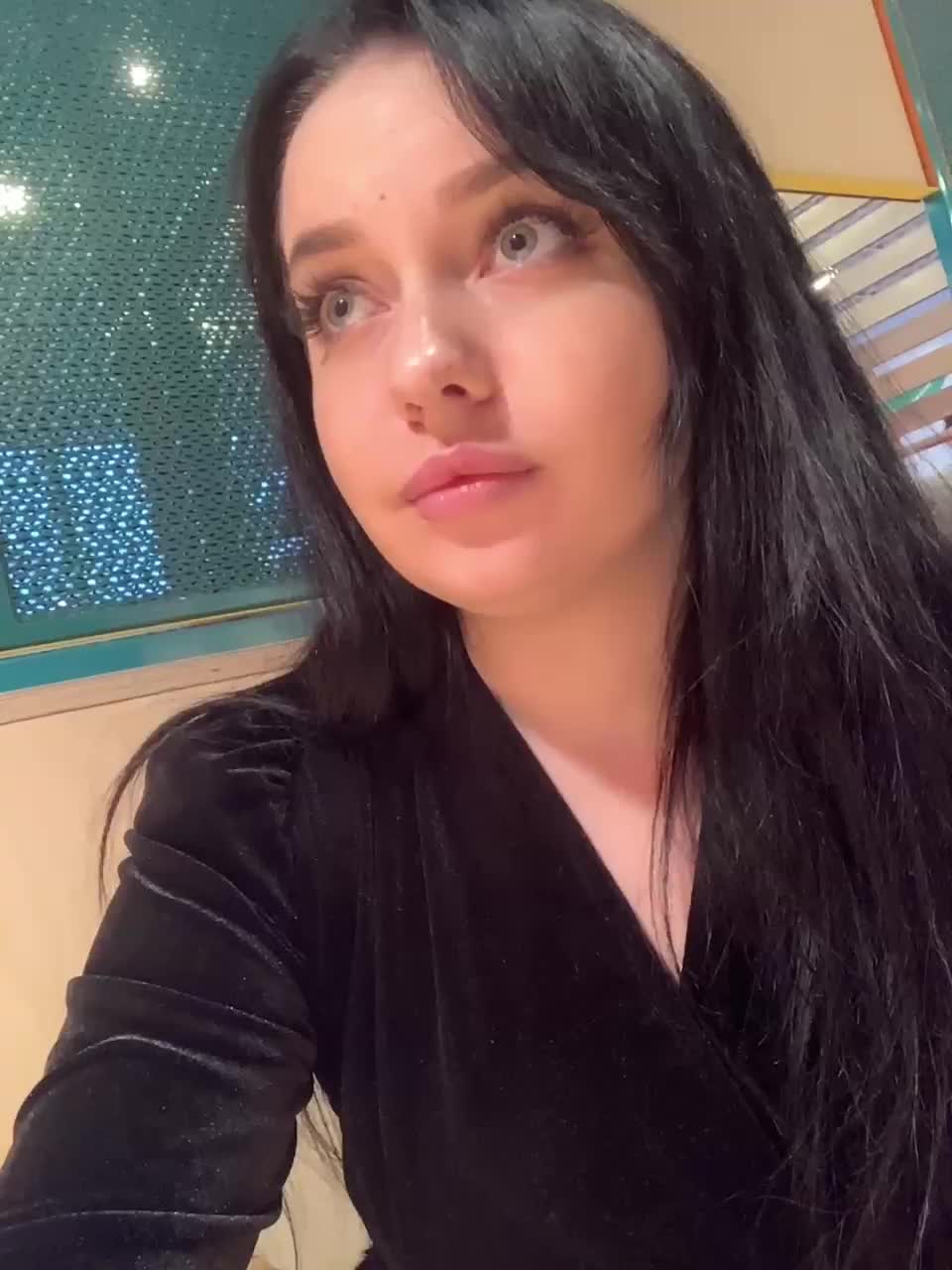 View or download file _louise_ on 2023-01-17 from bongacams