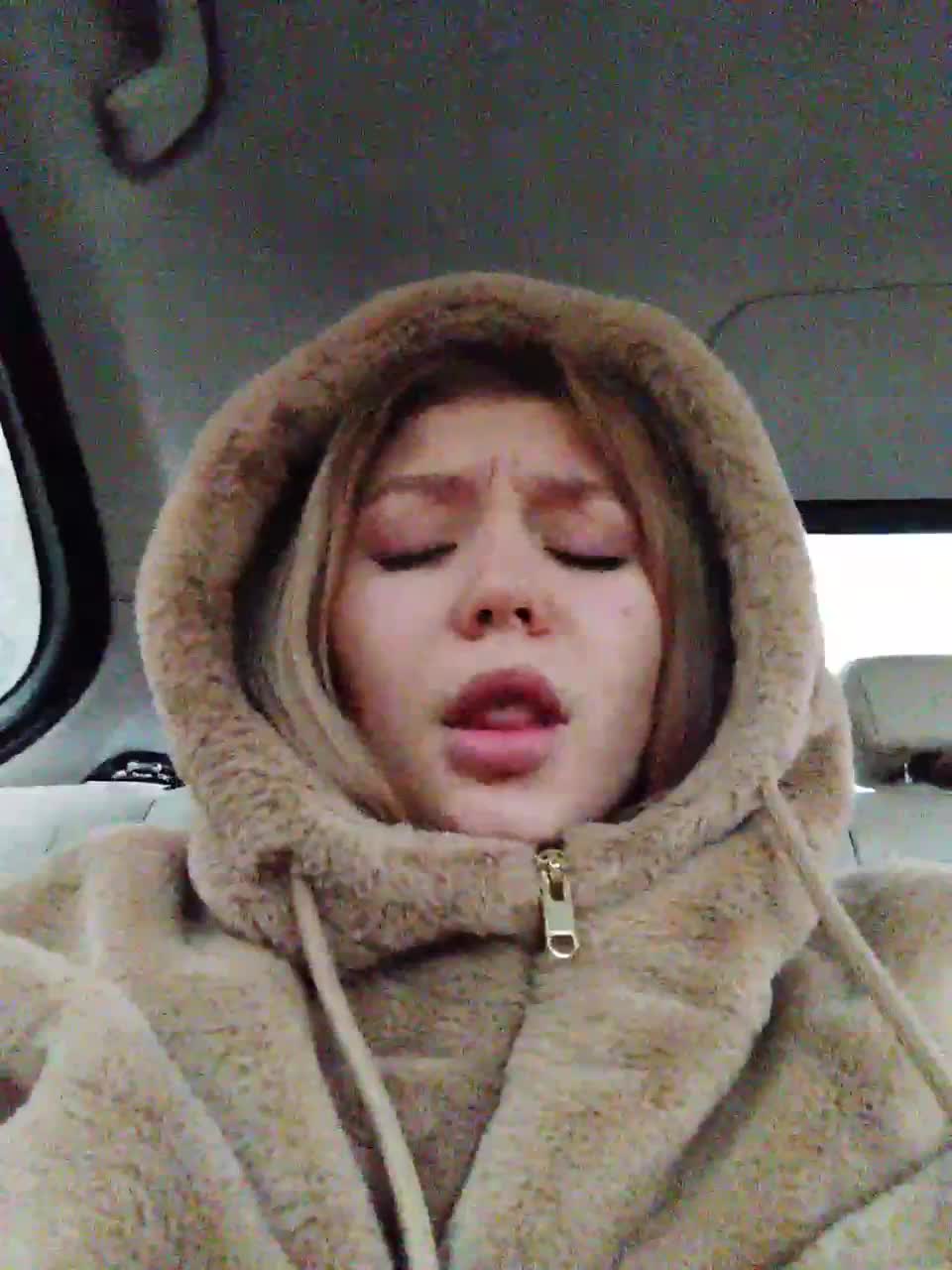 View or download file isabellast on 2023-01-17 from bongacams