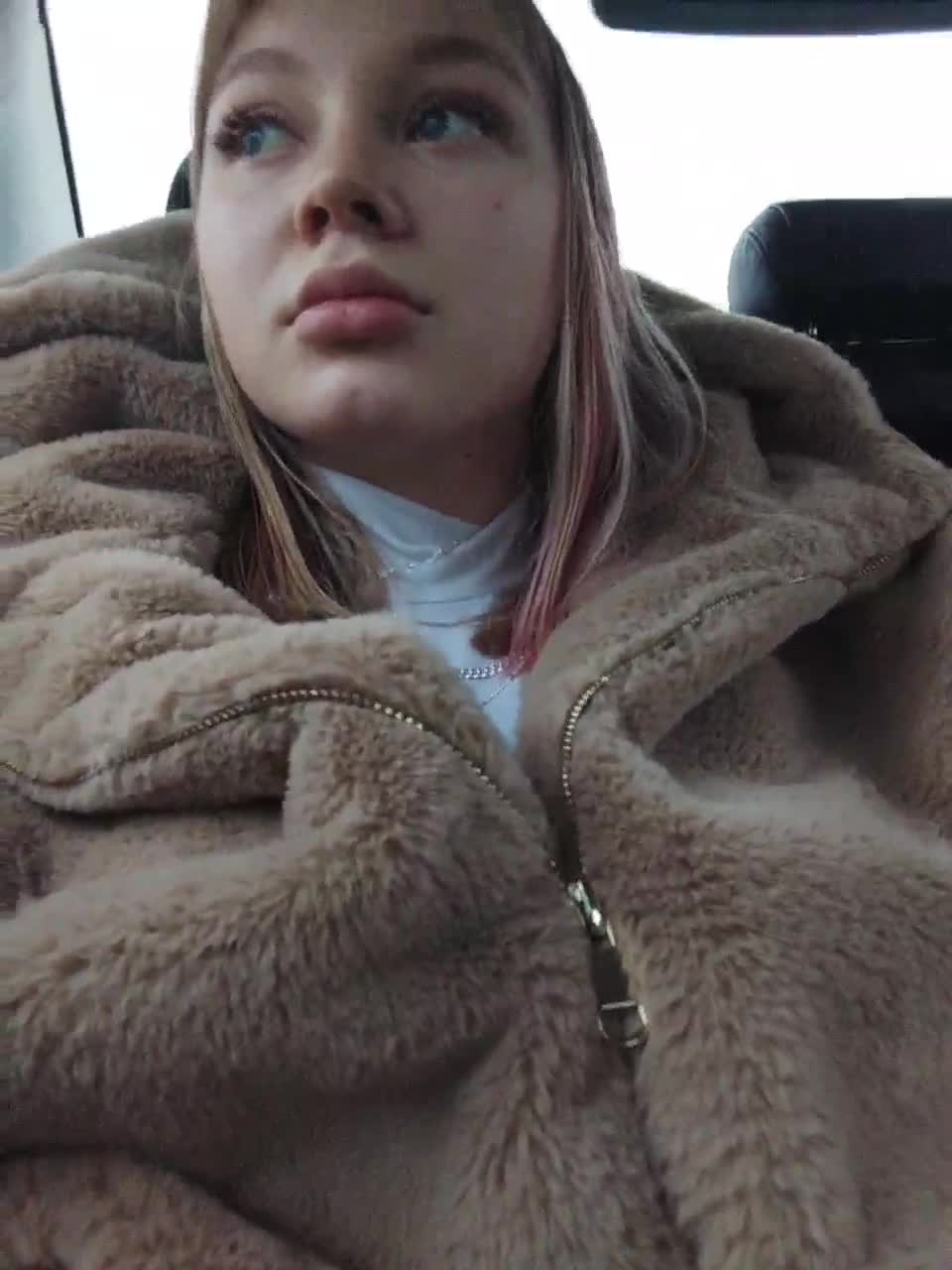 View or download file isabellast on 2023-01-17 from bongacams