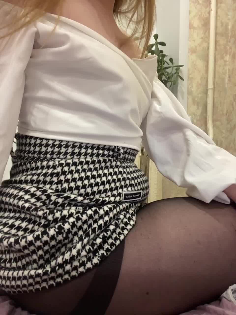 View or download file sofochka56 on 2023-01-17 from bongacams