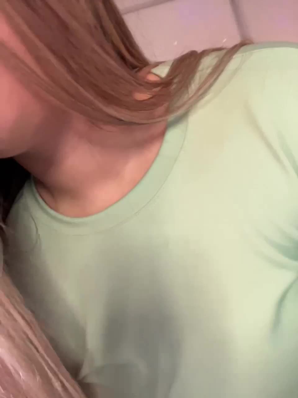 View or download file bloomjuliette on 2023-01-19 from bongacams