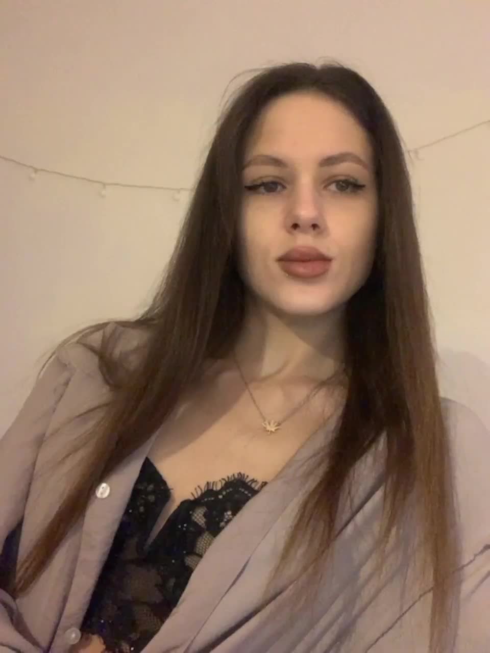 View or download file shawty420 on 2023-01-19 from bongacams