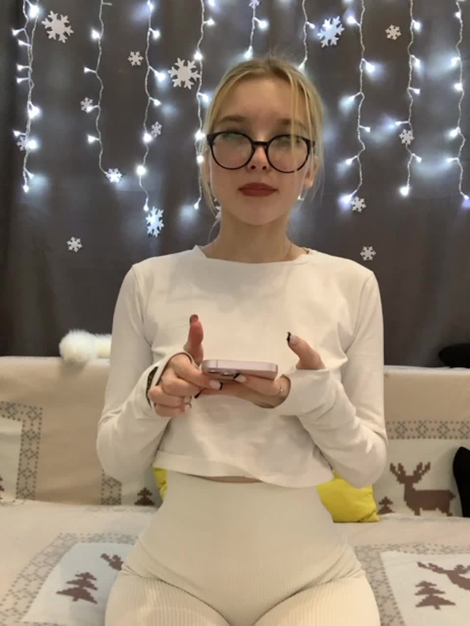 View or download file mispopi on 2023-01-20 from bongacams