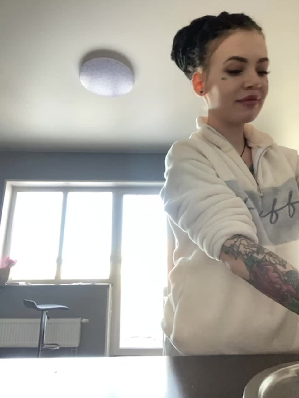 View or download file realalicebim on 2023-01-20 from bongacams