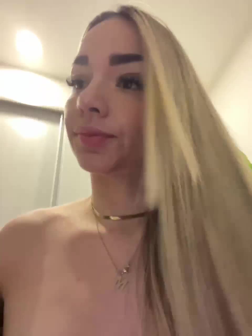 View or download file miranda_ray on 2023-01-21 from bongacams