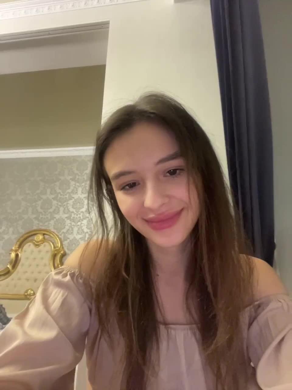 View or download file emyshiny on 2023-01-22 from bongacams