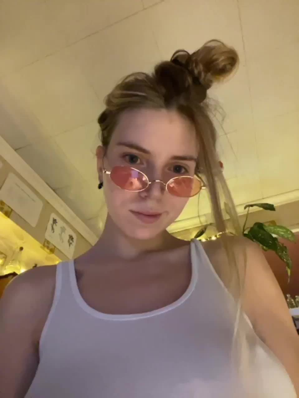 View or download file kika_co on 2023-01-22 from bongacams