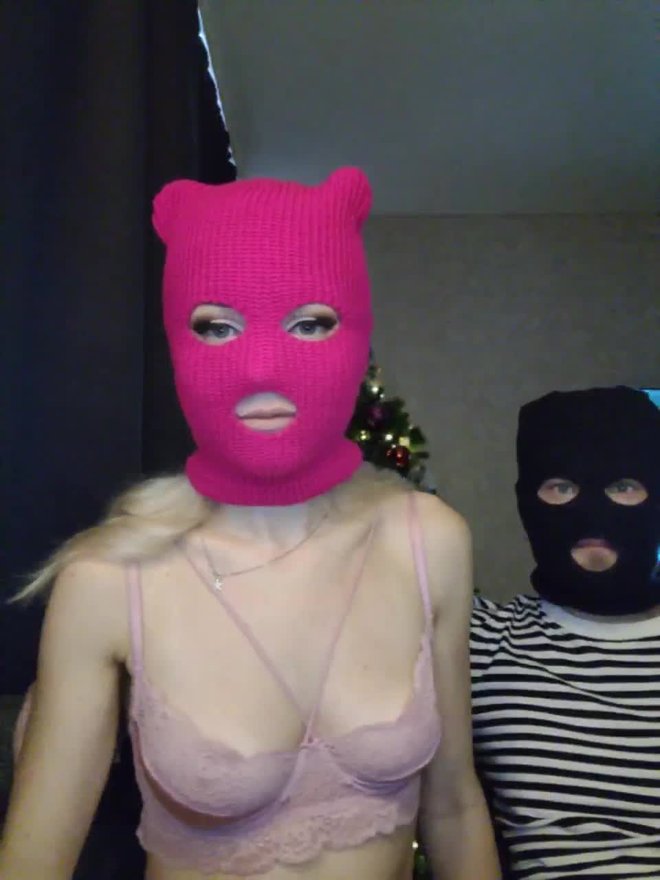 View or download file dipper_mable on 2023-01-23 from bongacams