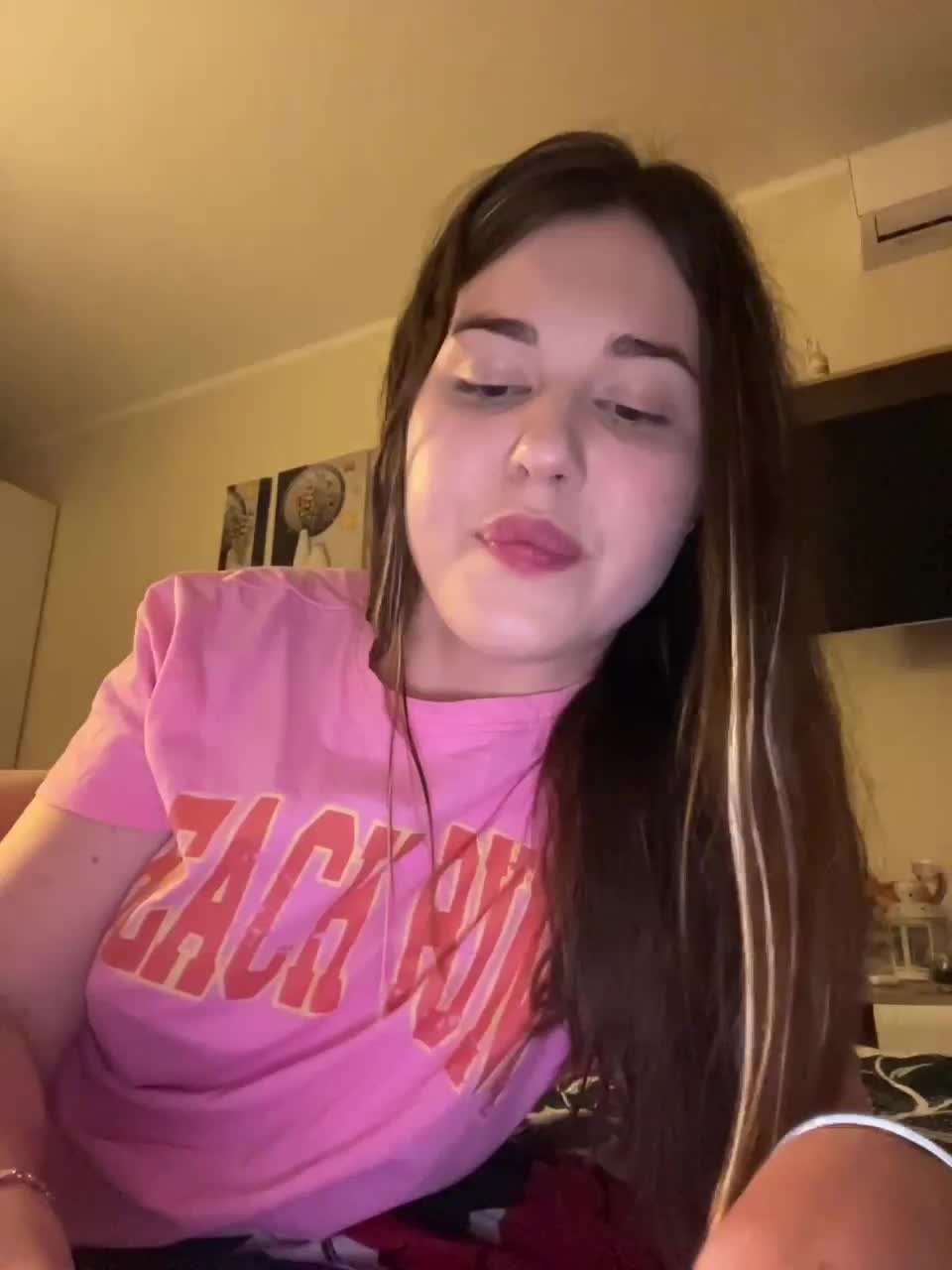 View or download file katemiddleton on 2023-01-24 from bongacams