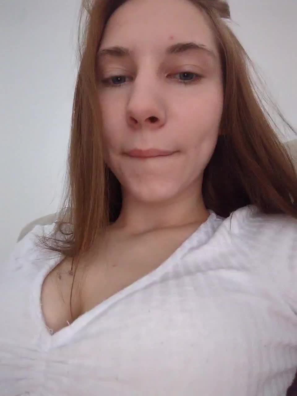 View or download file emilyev4ns on 2023-01-25 from bongacams