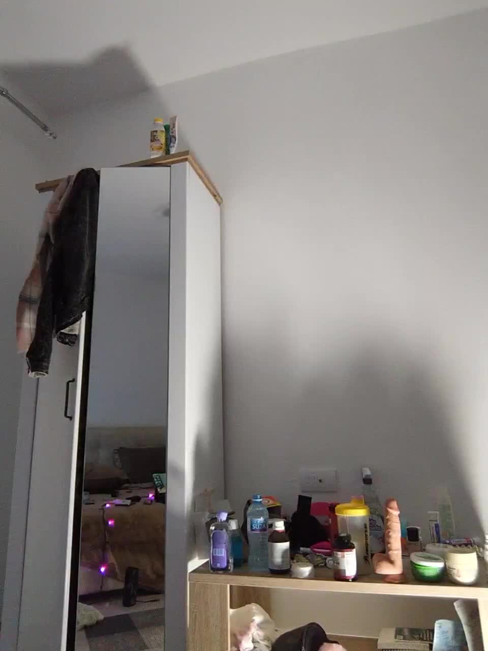 View or download file emilyev4ns on 2023-01-25 from bongacams