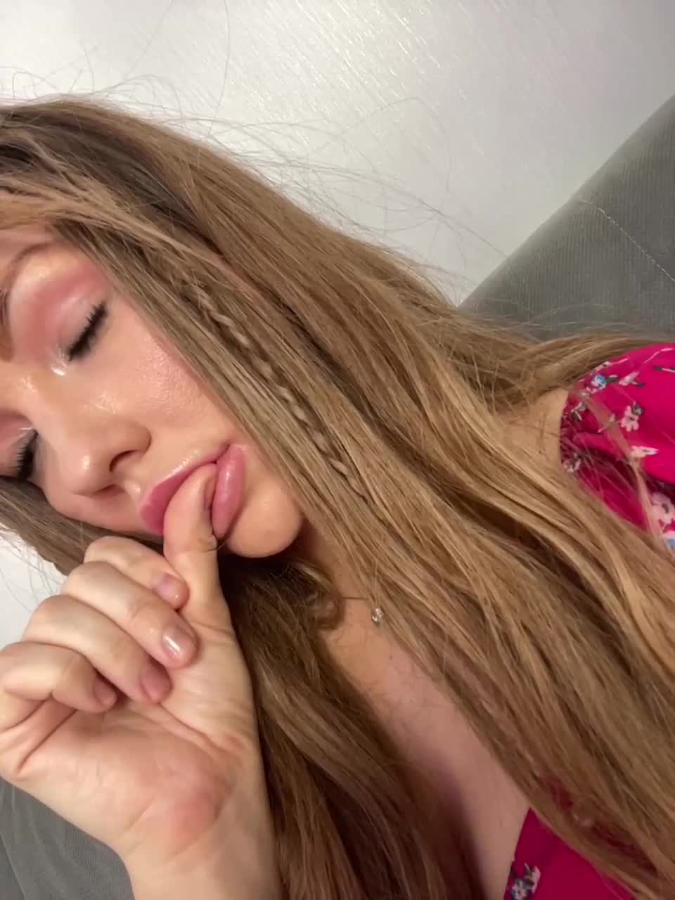 View or download file ladycharmer on 2023-01-25 from bongacams