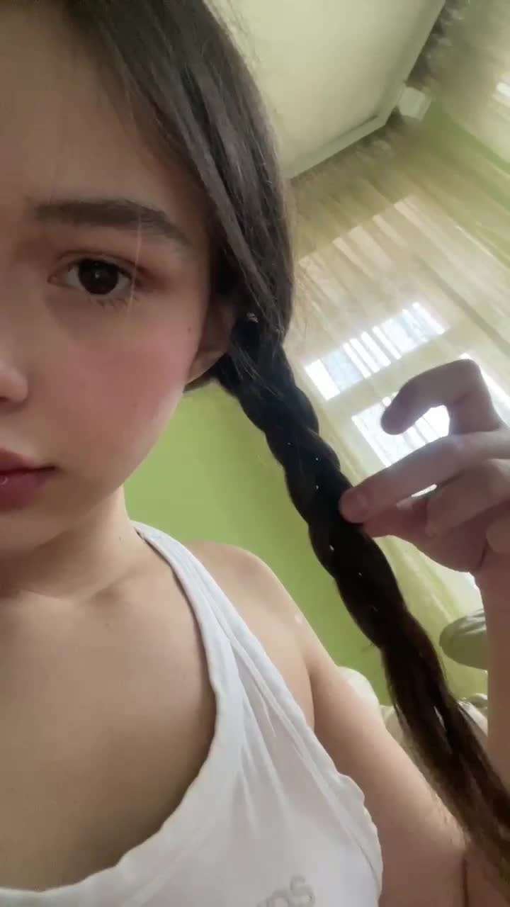 View or download file emyshiny on 2023-01-29 from bongacams