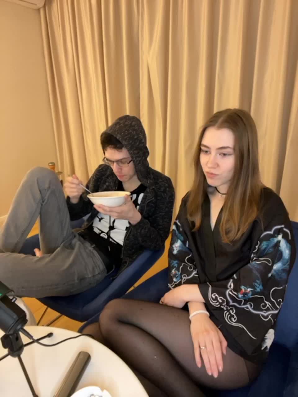 View or download file shrimprolls on 2023-01-29 from bongacams