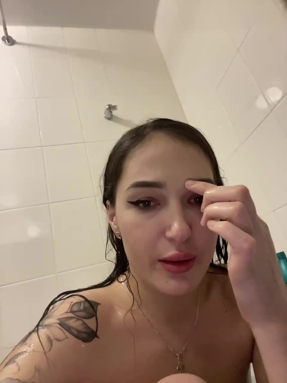 View or download file fuckkrisanna on 2023-01-30 from bongacams