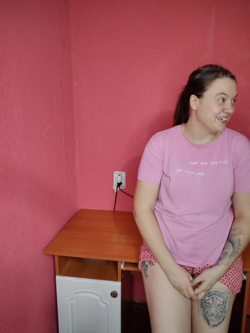 View or download file alinazz on 2023-02-01 from bongacams