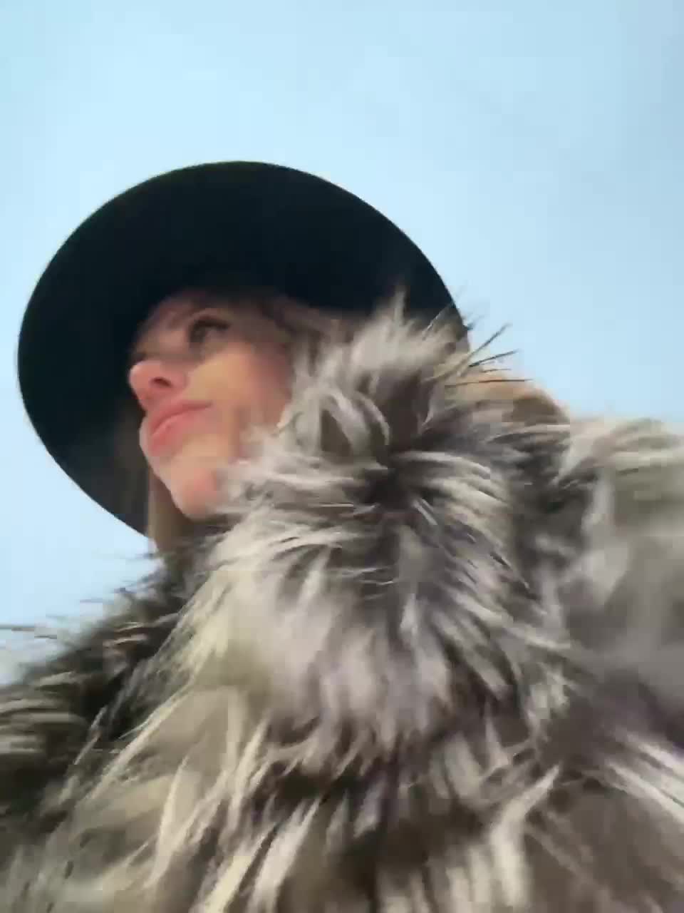 View or download file blondinochkaa on 2023-02-01 from bongacams