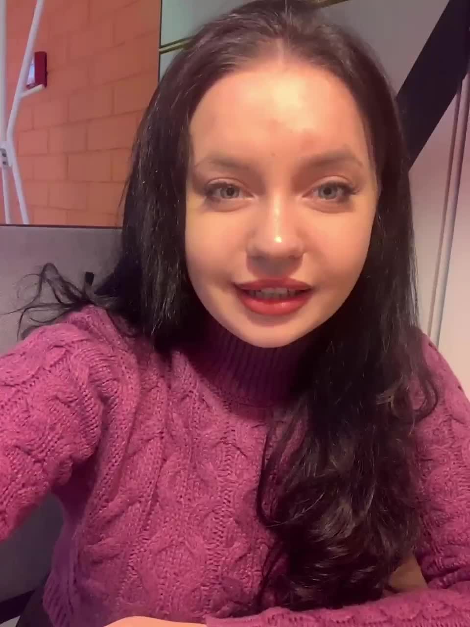 View or download file _louise_ on 2023-02-02 from bongacams