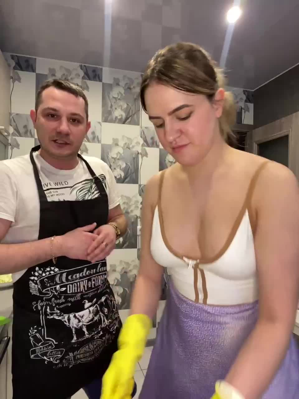 View or download file banana_peach on 2023-02-02 from bongacams