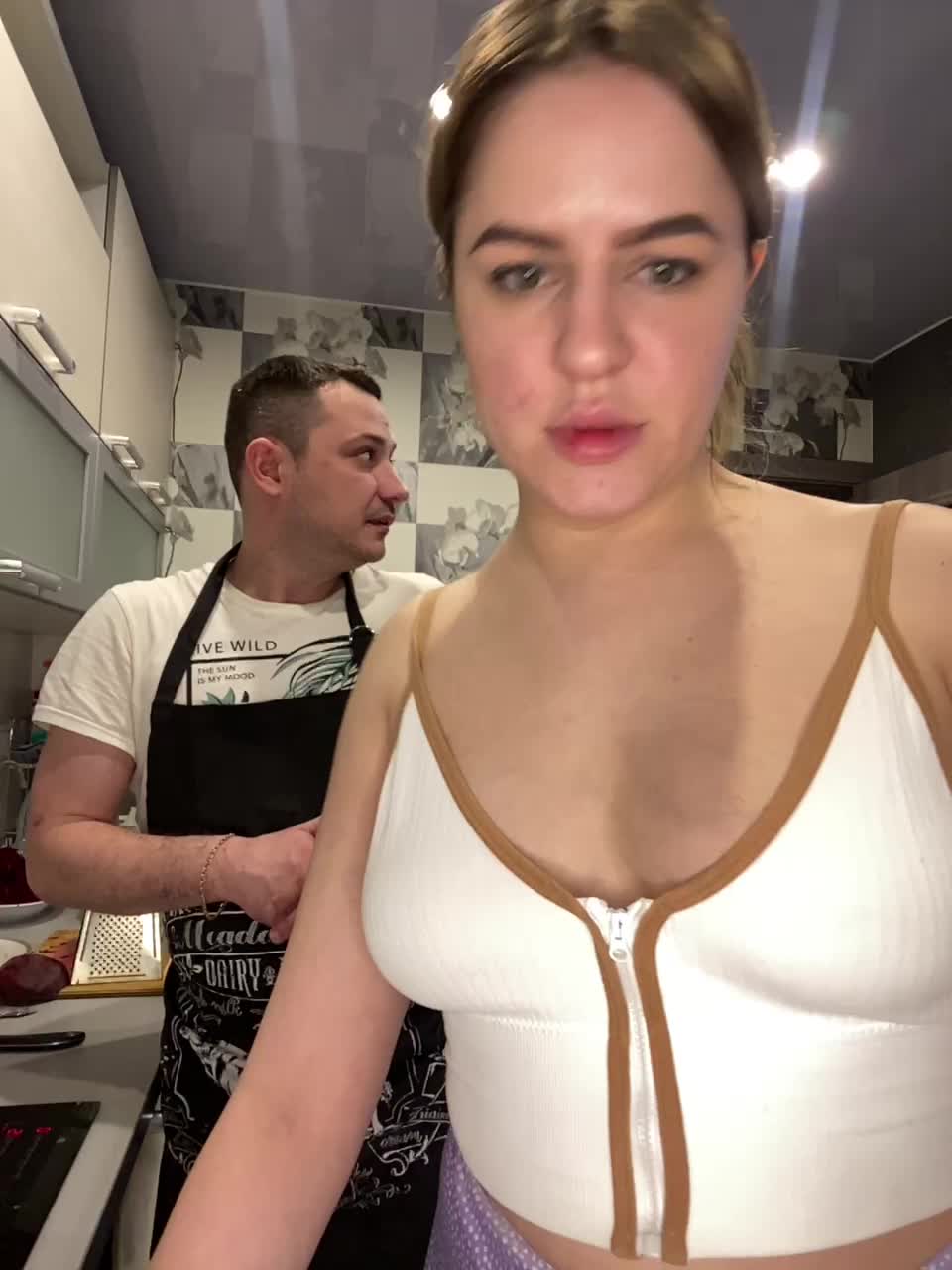 View or download file banana_peach on 2023-02-02 from bongacams