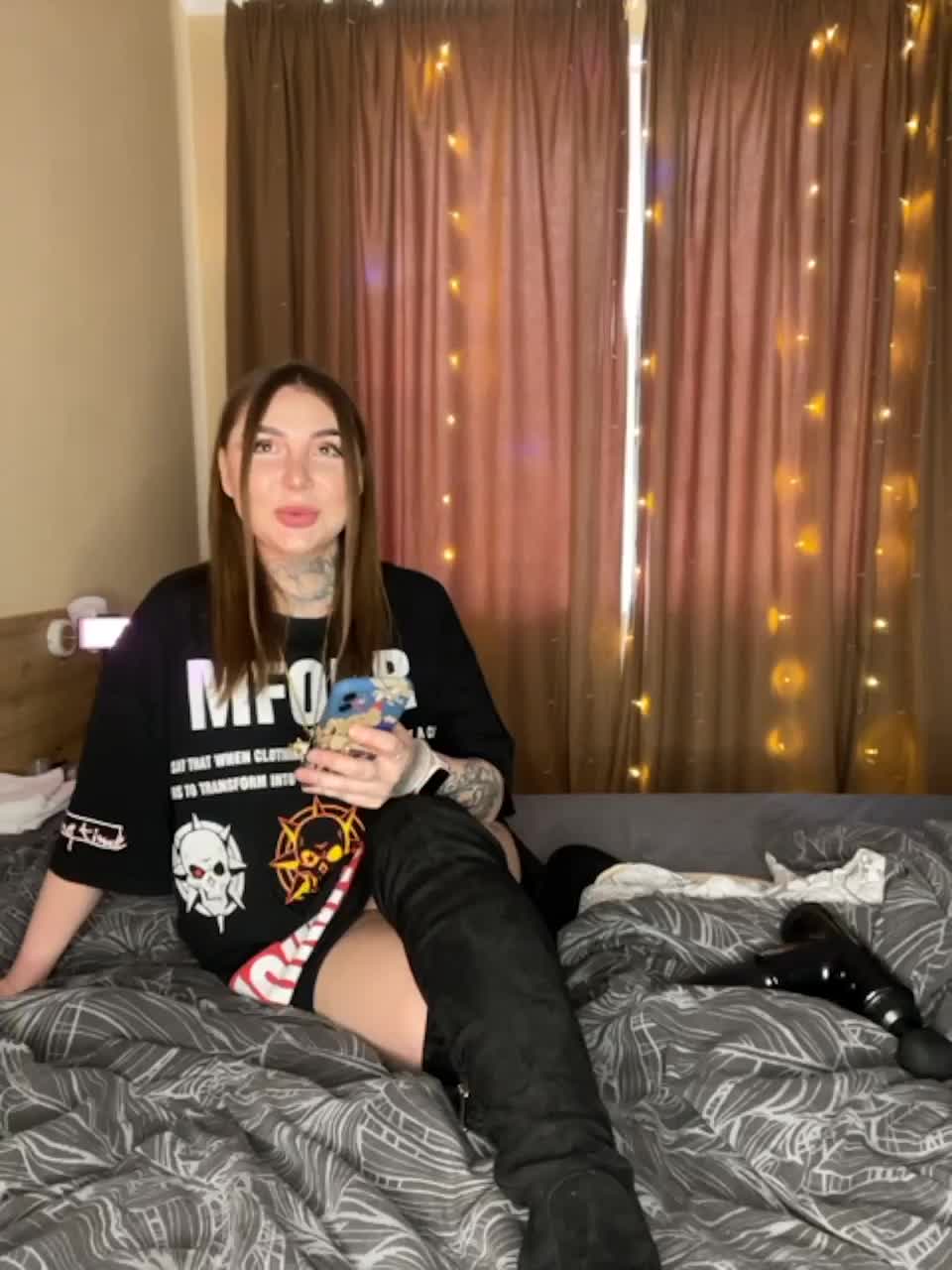 View or download file duostars1 on 2023-02-02 from bongacams