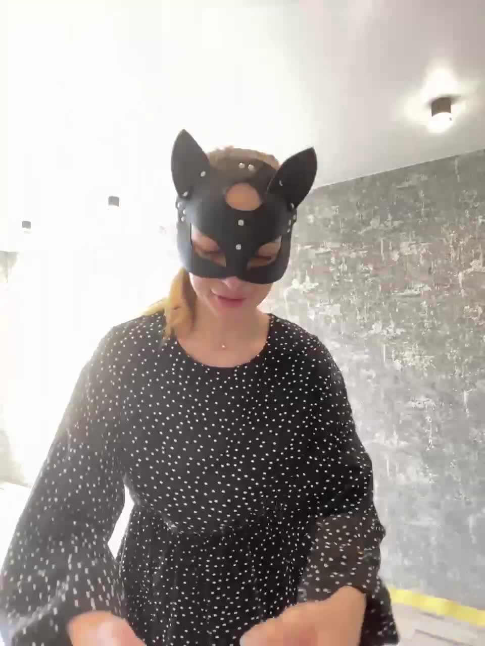 View or download file tchlen1 on 2023-02-02 from bongacams