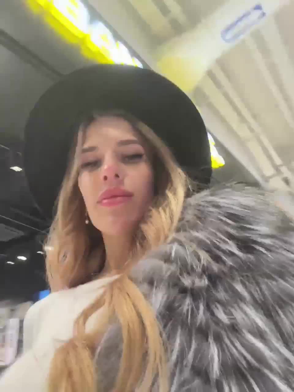 View or download file blondinochkaa on 2023-02-03 from bongacams