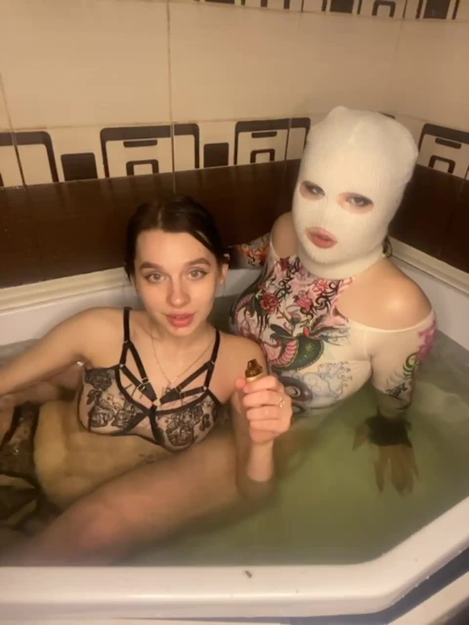 View or download file kjpolly on 2023-02-06 from bongacams