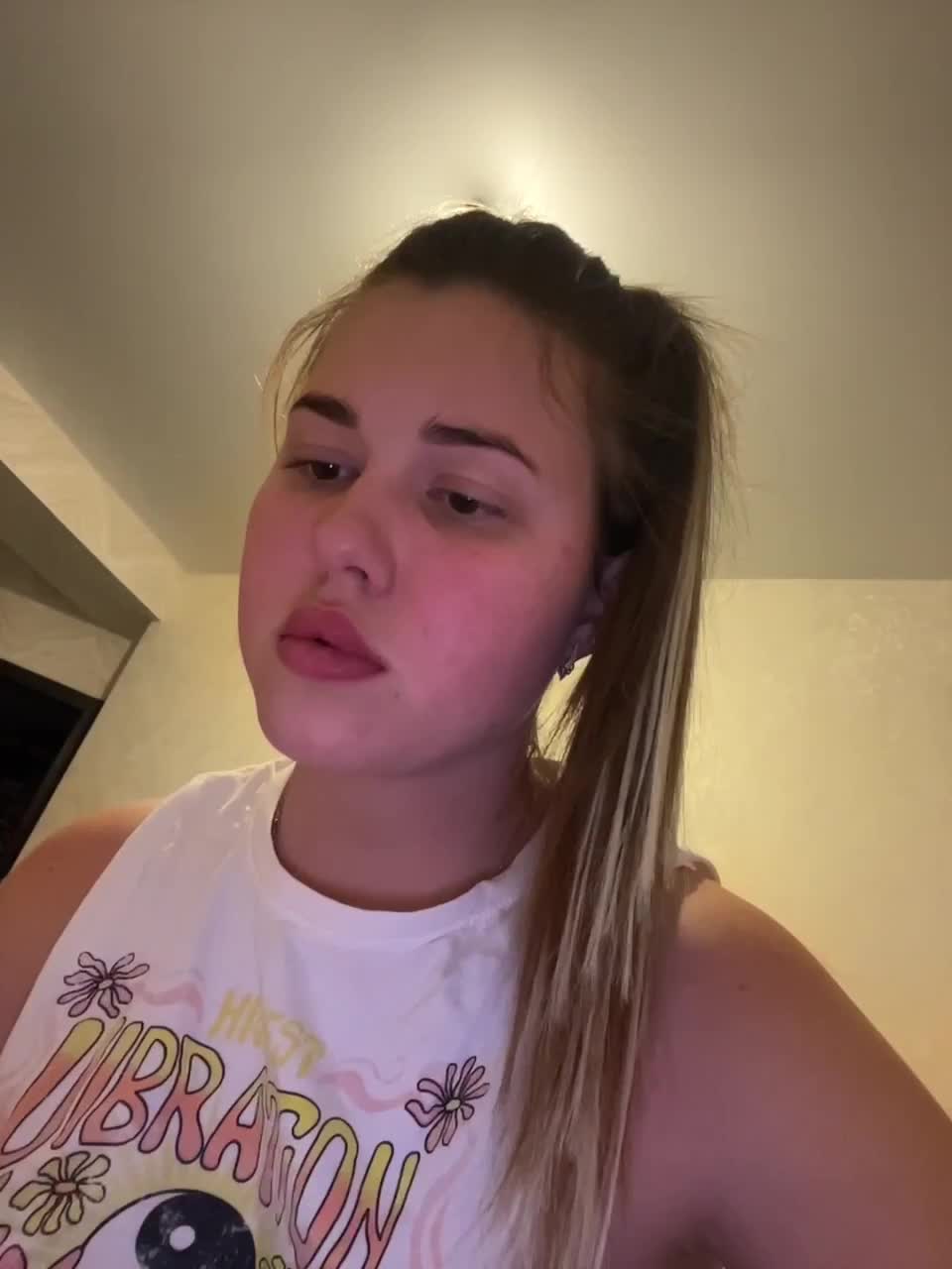 View or download file katemiddleton on 2023-02-08 from bongacams