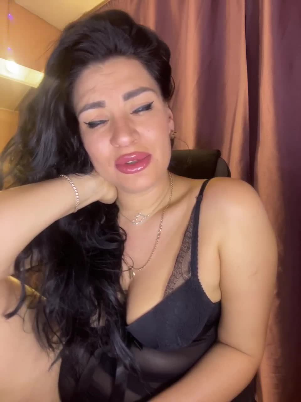 View or download file madelynn on 2023-02-08 from bongacams