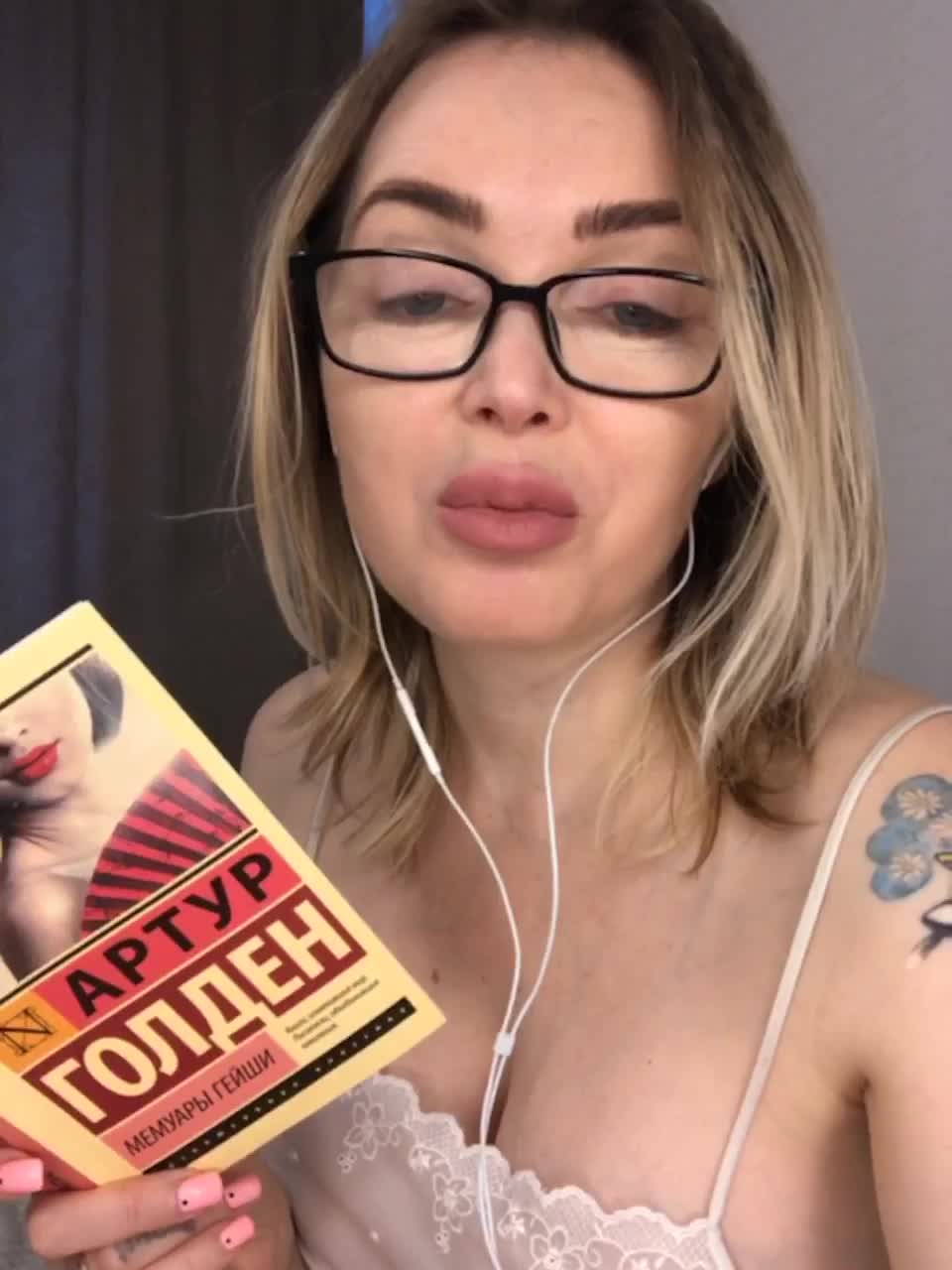 View or download file mississchmitt on 2023-02-08 from bongacams