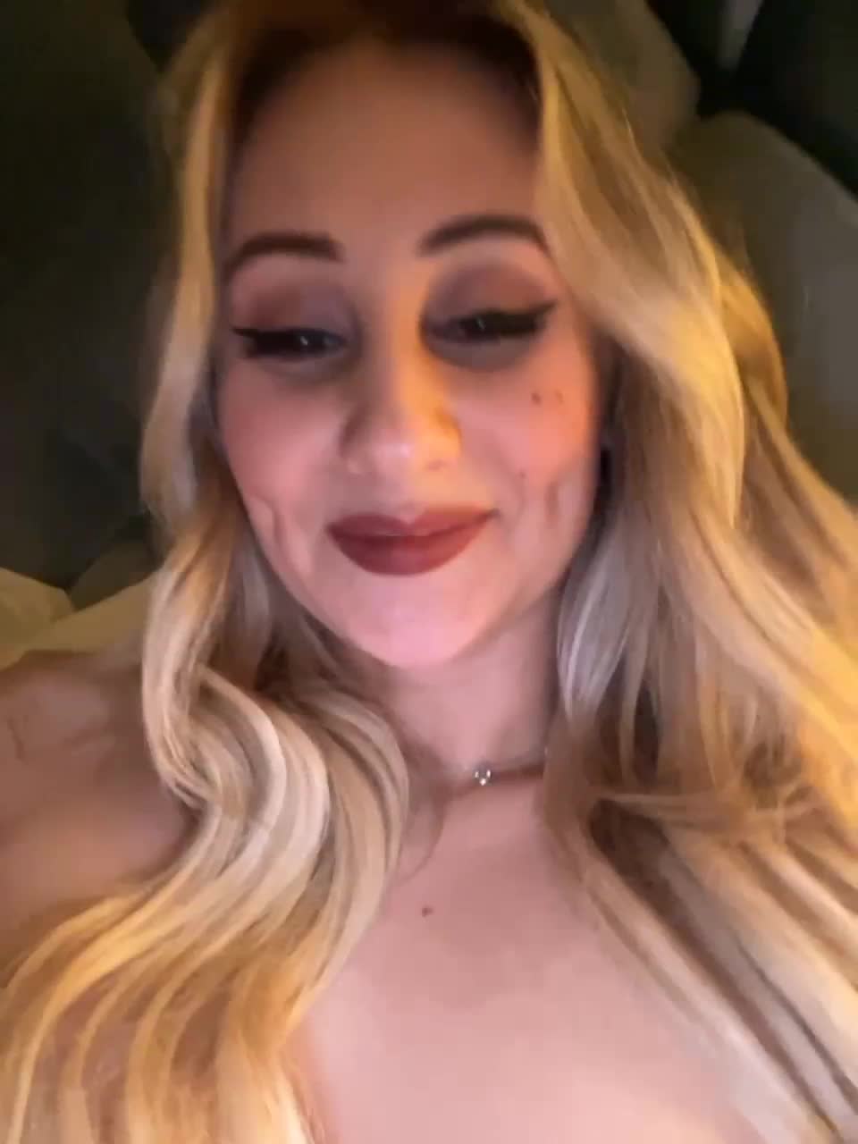 View or download file wowliliwow on 2023-02-08 from bongacams