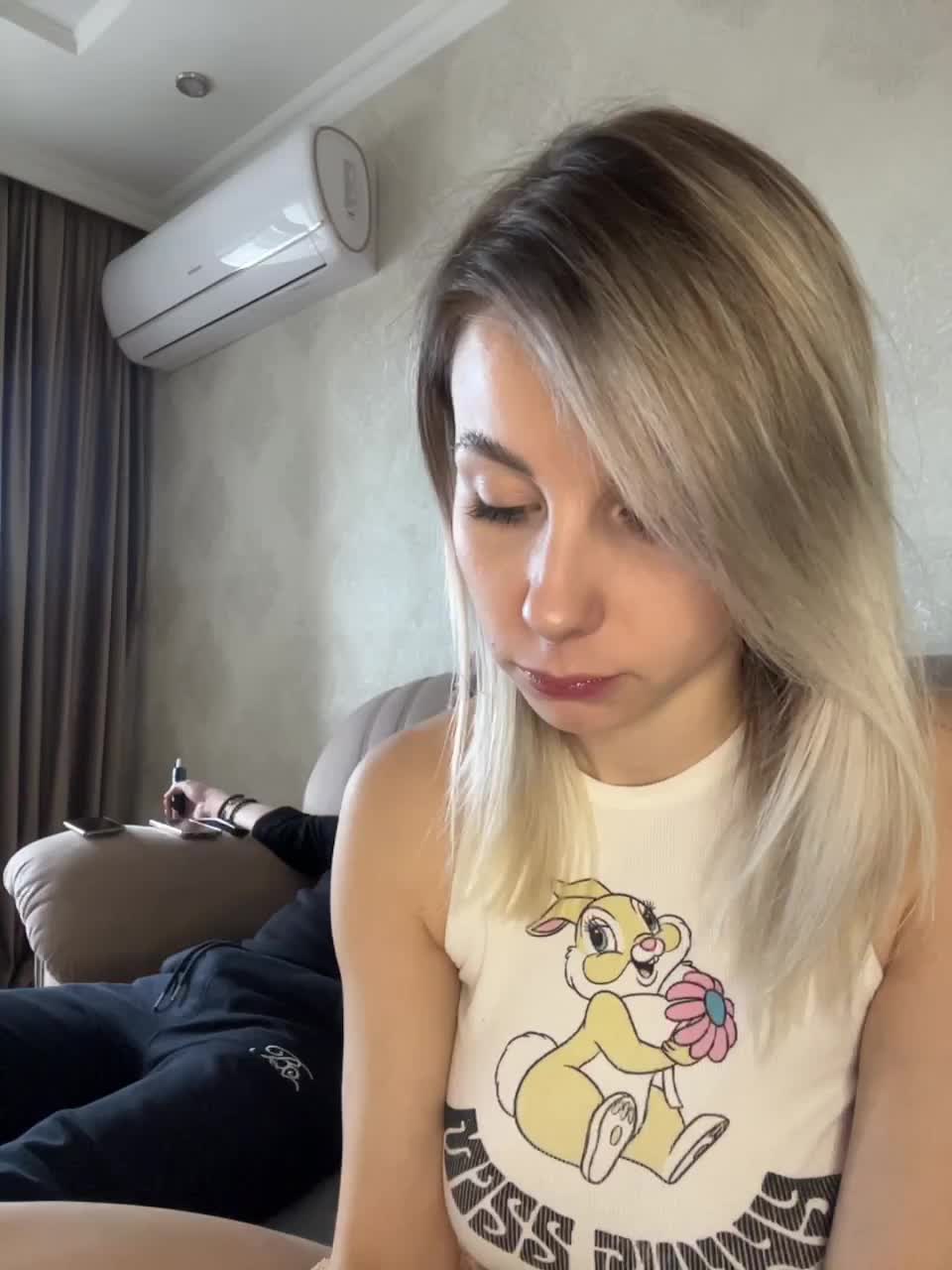 View or download file vik1one1 on 2023-02-11 from bongacams