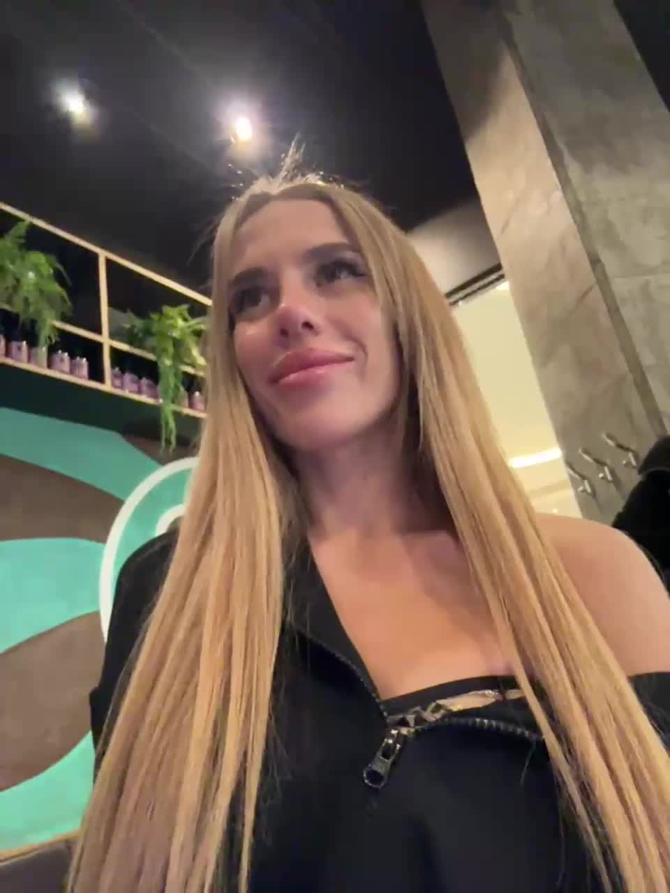 View or download file blondinochkaa on 2023-02-12 from bongacams