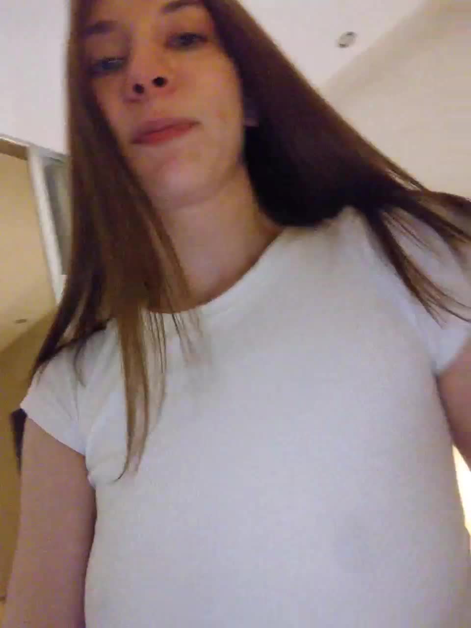 View or download file emilyev4ns on 2023-02-12 from bongacams