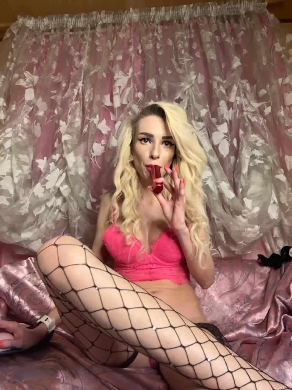 View or download file goldpussy69 on 2023-02-12 from bongacams