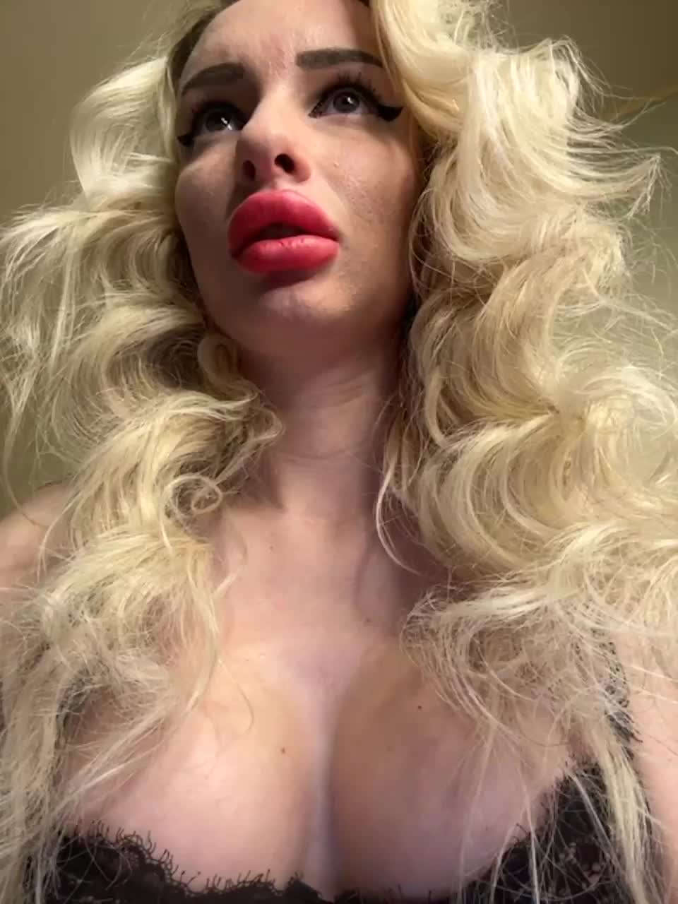 View or download file goldpussy69 on 2023-02-14 from bongacams