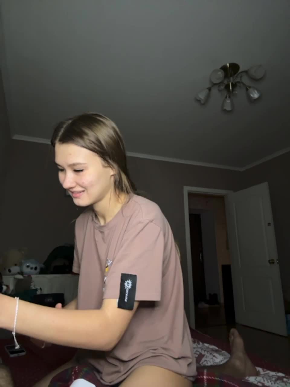 View or download file molly_22 on 2023-02-14 from bongacams