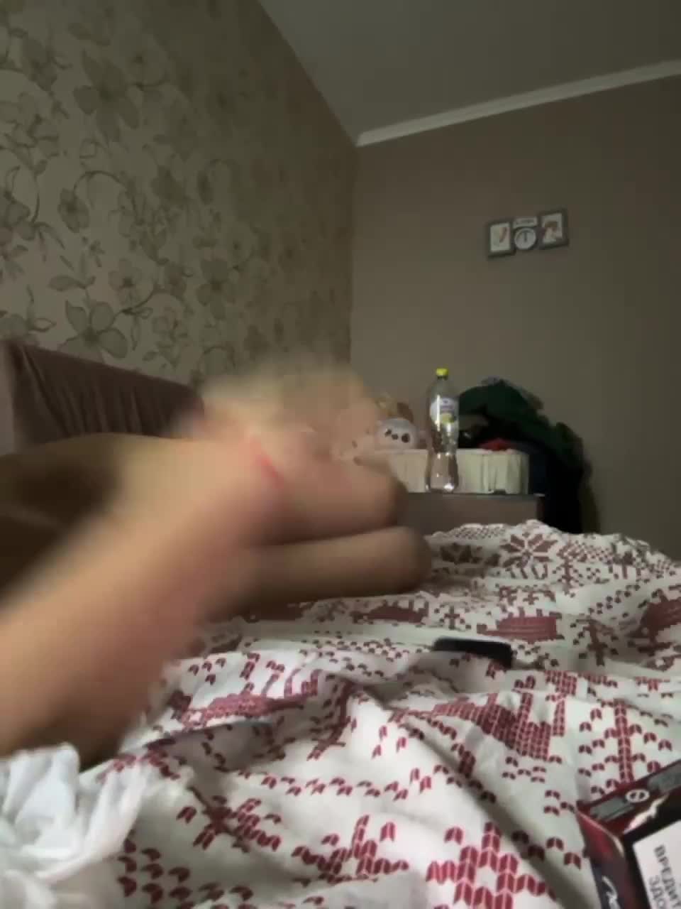 View or download file molly_22 on 2023-02-14 from bongacams