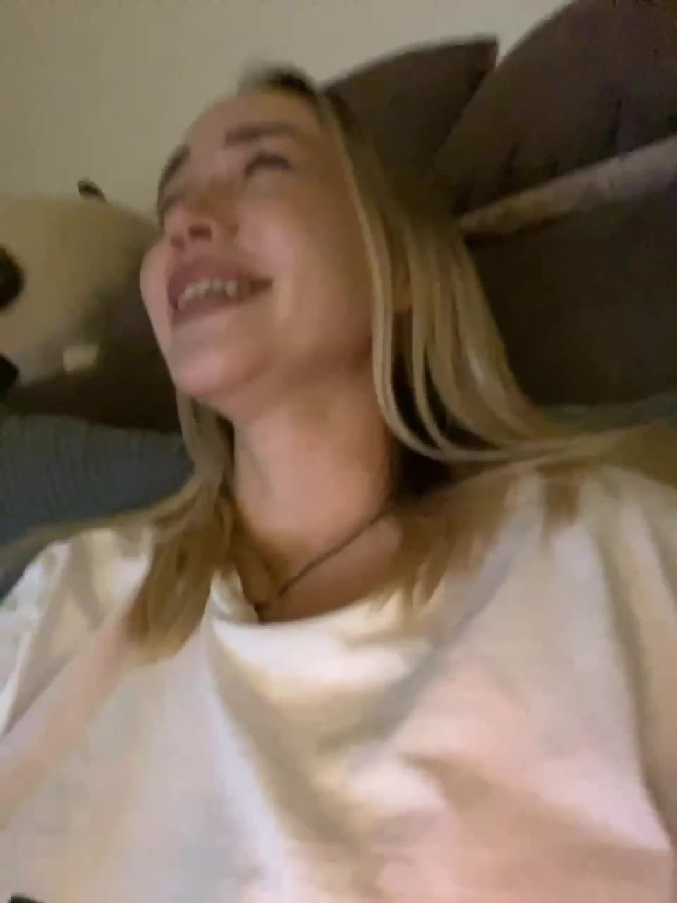 View or download file emili1_ on 2023-02-15 from bongacams